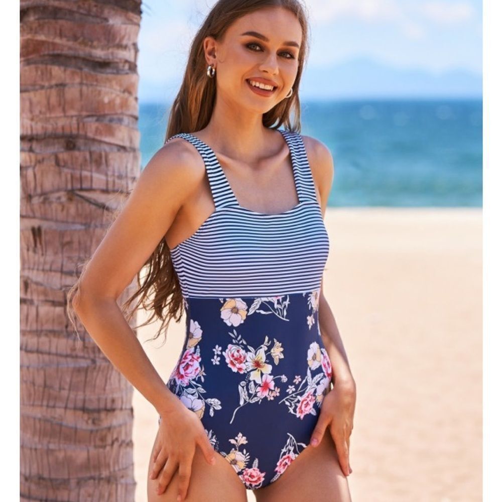 Floral Pinstripe Size Large NWT Square Neckline Classic One-Piece Swimsuit